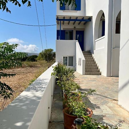 Athina Rooms Karvounades Luaran gambar