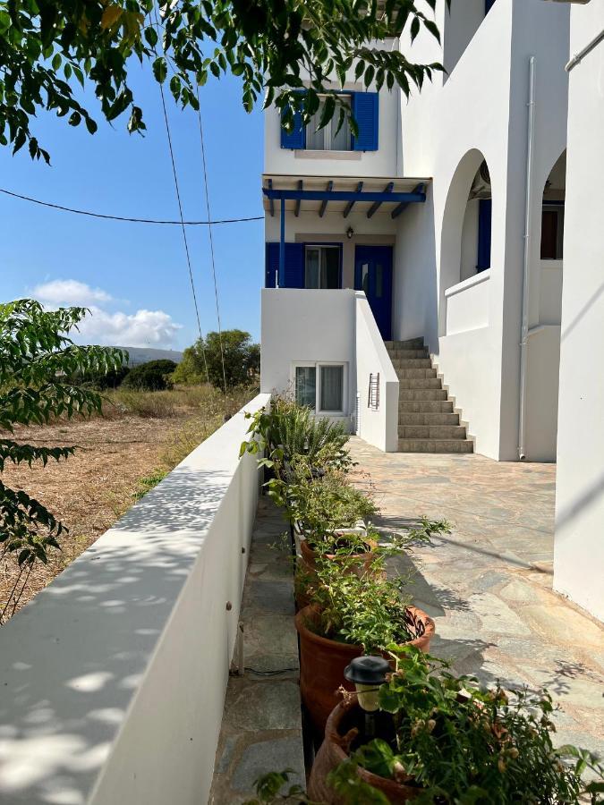 Athina Rooms Karvounades Luaran gambar