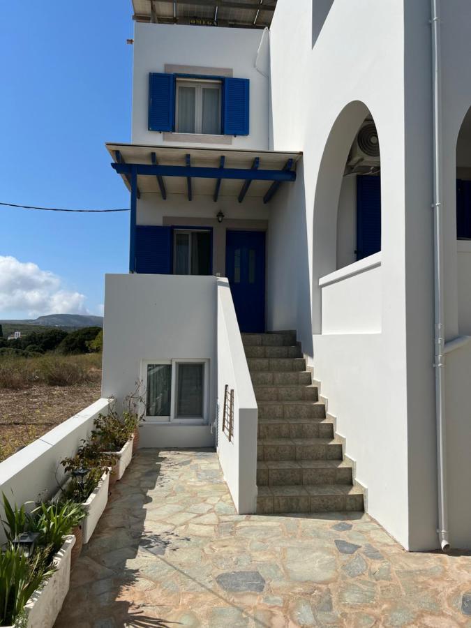 Athina Rooms Karvounades Luaran gambar